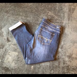 Dark wash Distressed Levi’s jeans